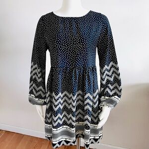 Francesca's Long Sleeve Mini Dress (M)